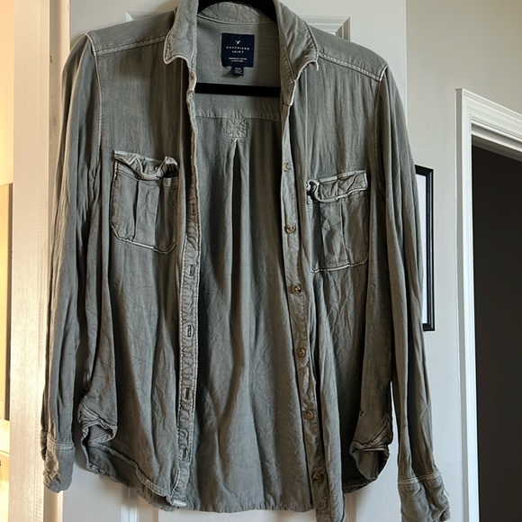 Hunter green boyfriend button down long sleeve shirt - Picture 1 of 2